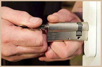 Elite Locksmith Services Cambria Heights, NY 347-308-5165 Elite Locksmith Services Cambria Heights, NY 347-308-5165 - 1-locksmiths