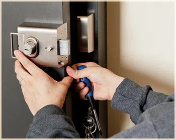 Elite Locksmith Services Cambria Heights, NY 347-308-5165 Elite Locksmith Services Cambria Heights, NY 347-308-5165 - 17-emergency-locks-locksmith